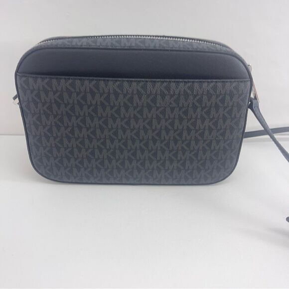 Michael Kors Crossbody With Matching Wallet Black - Picture 4 of 12
